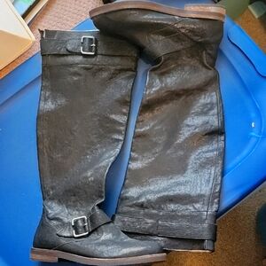 8.5 Zigi girl Stylish Black Leather Buckle Boots